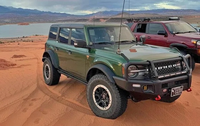 Fred the Bronco Build