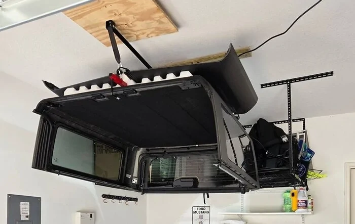 Hoist a Top for 2 Door Installed