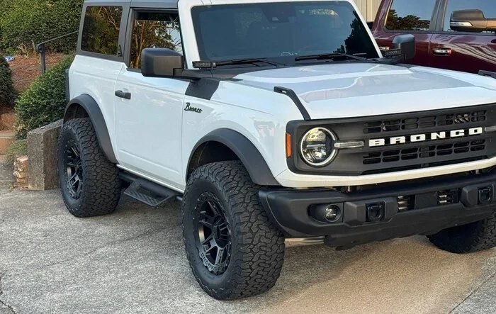 33x12.5 R18 -12 offset + crash bars removed