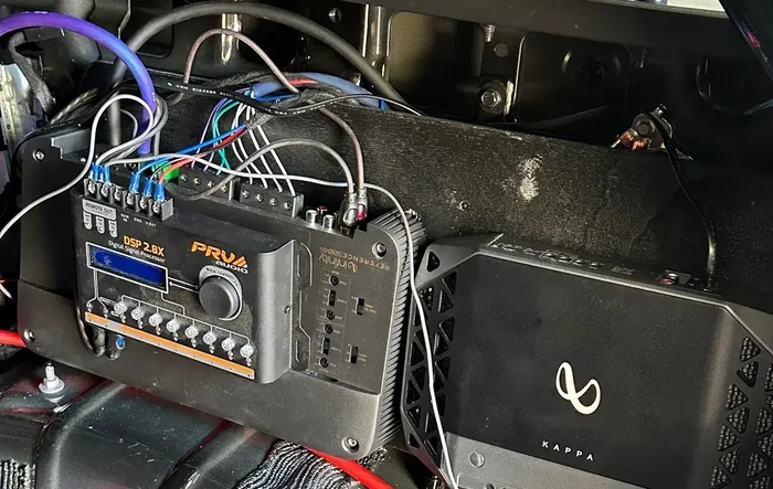 New Audio Install - Alpine 6.5’s, Alpine 4", 6.5" in speaker pods, Stinger 12" in tailgate box, Infinity mono block amp, Infinity 4 channel amp