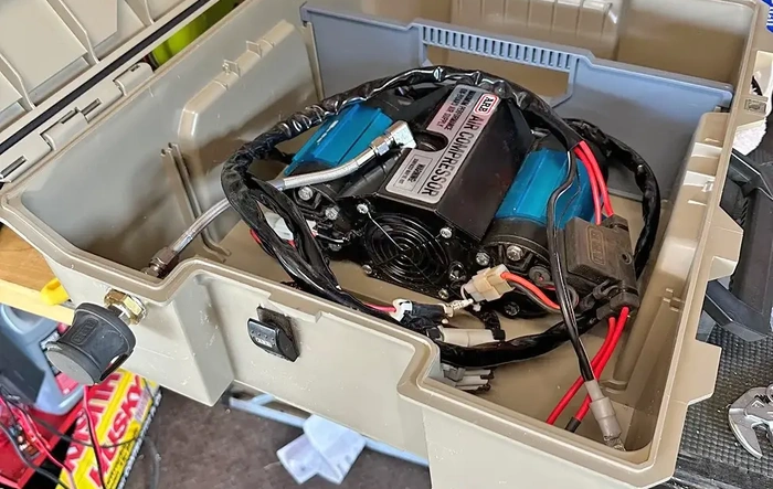 Portable ARB compressor setup in carry case