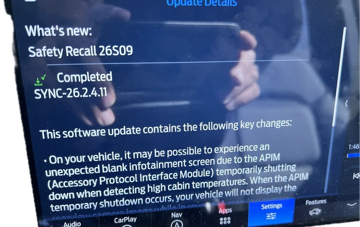 Safety Recall 26S09 / 25V540 (Blank Screen) completed with OTA Update SYNC-26.2.4.11