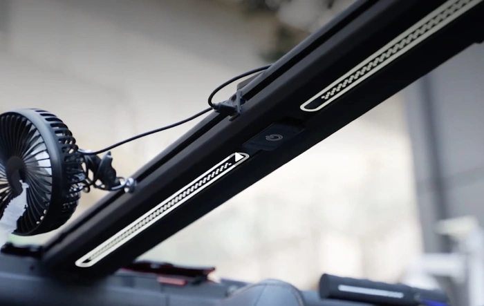 Revamped B-pillar crossbar by AIGMUX for the Bronco