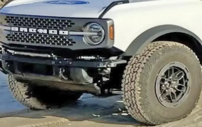 "Stock" (Prototype?) Bronco Takes on NORRA Mexican 1000 and shows suspension & body changes