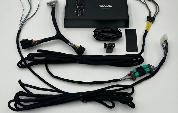 NEW COMPACT 4 AND 5 CHANNEL AMPS