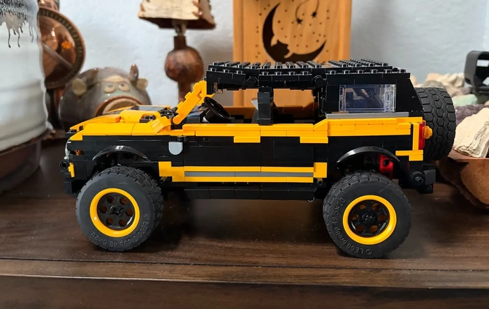 Custom Bronco Lego Build