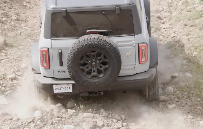 2 Dr, 2.3L, Manual, is this the best Ford Bronco configuration? Full off-road test!