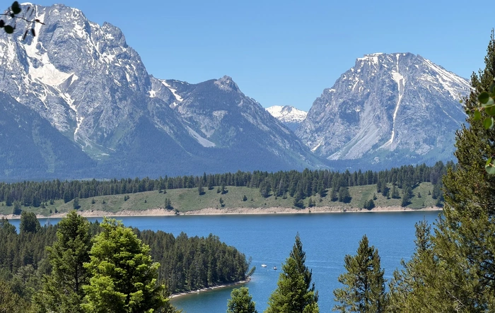 Trip to Grand Teton, Yellowstone, and Badlands National Parks + Mt. Rushmore - Cramming a family of 4 into a 2D Badlands - 06/16/2026-06/25/2026