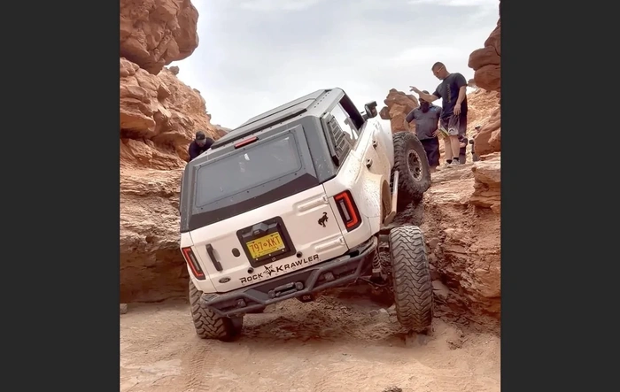 Mullet Bronco Build