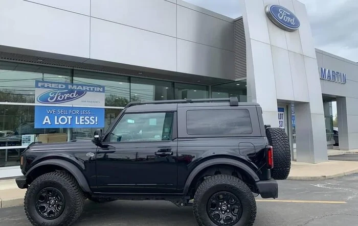 2 Door Wildtrak Bronco in Shadow Black at my Dealer Today