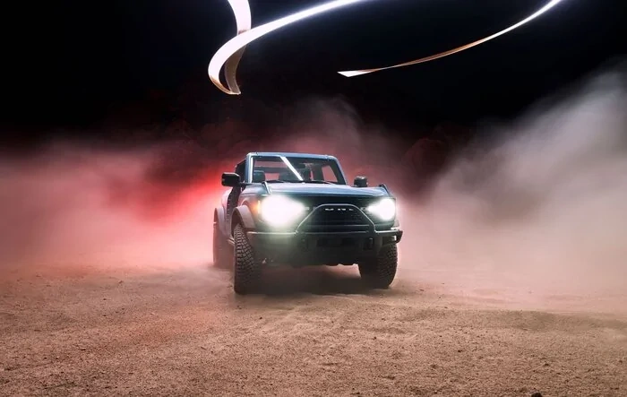 The Road to Nowhere: Getting lost in the desert in the new Ford Bronco (by Road & Track)