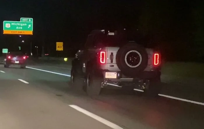 Video: Bronco lights and black painted mod top at night (Sasquatch 2-Door)