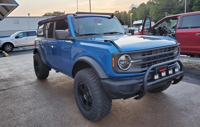 PHOTOS: Rough Country Bronco Build (Bull Bar, Light Bars, Lift, Etc)