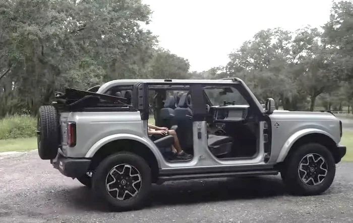 Bronco 4-door soft top - noise & rain review (top-up vs top-down)