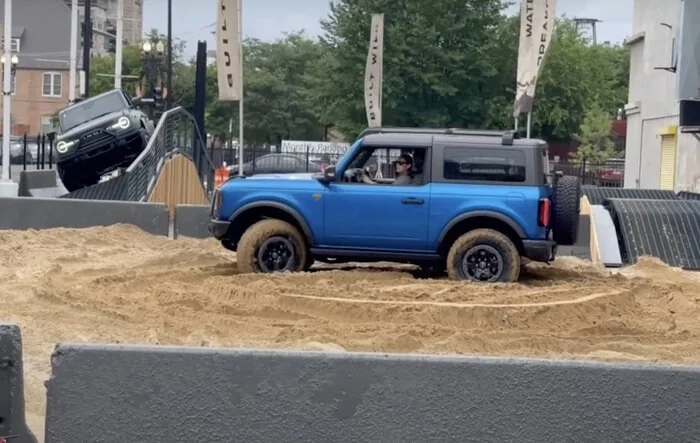 Some 2 Door Bronco action: crawling on Chicago Auto Show track