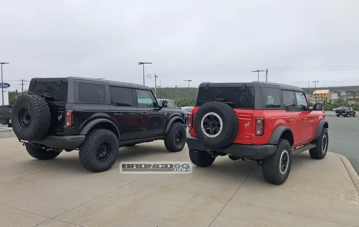Pics: My Non-Sasquatch Bronco Badlands with 35’s vs... Sasquatch Outer Bank - side-by-side look!