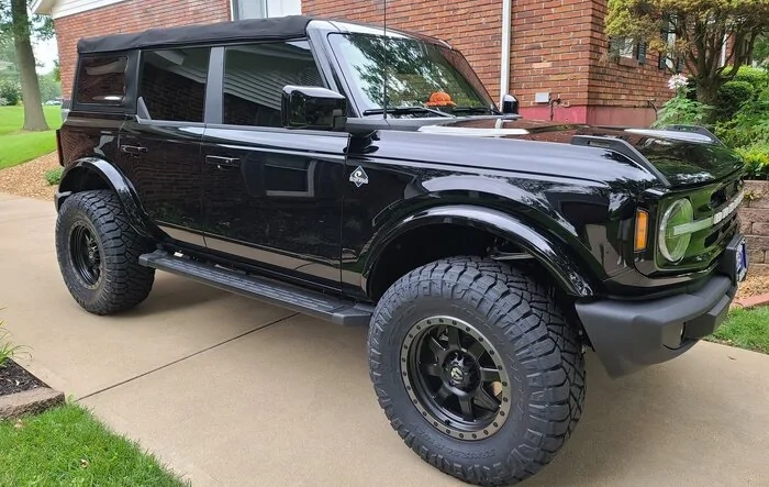 Outer Banks Before & After w/ 2" Lift and 35's...Added New Pictures