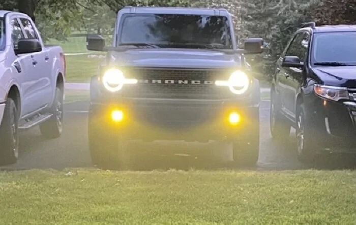 Diode Dynamics SAE Fogs Installed on Badlands Modular Bumper