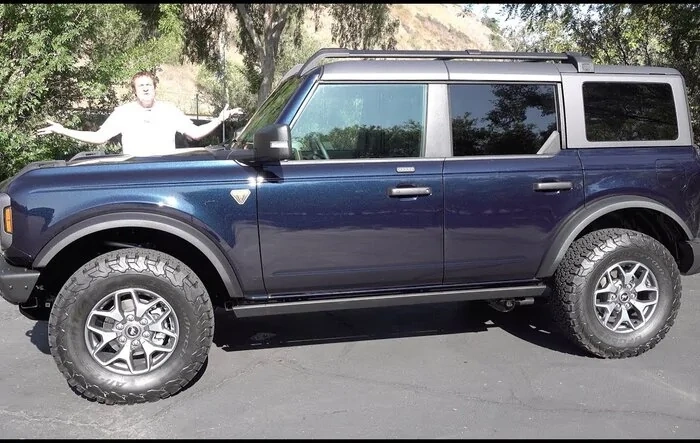 [Doug Demuro Reviews] Ford Bronco Is the Hottest SUV of the Year