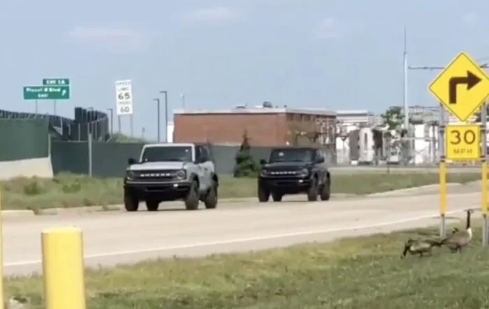 Video: Bad batch Broncos being moved from the airport/dirt pile to be worked on?