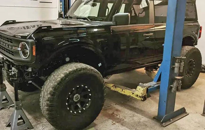 First 2021 Bronco solid front axle (SFA) swap + 40's!