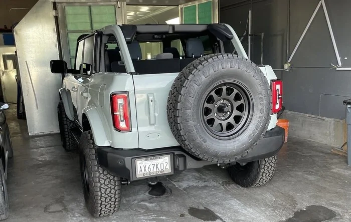 Custom color painted my Bronco and added lift plus new shoes - Toyos & Methods !