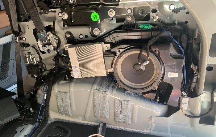 Subwoofer & Amp Install in B&O System (OuterBanks/LUX/Sasq/B&O/4dr) - Writeup DIY