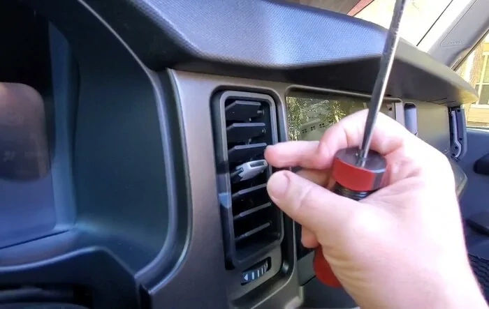 Remove / Replace HVAC Air Vents - DIY how-to video