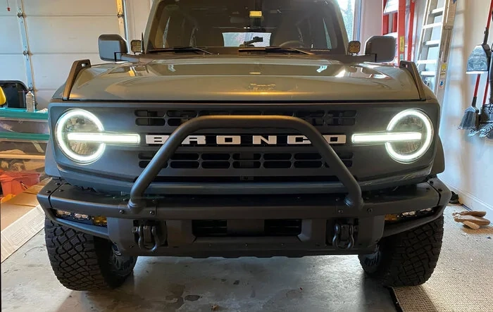 Possibly the First Signature Lighting Bronco with Base/Black Diamond Grille (Swapped Big Bend Grille)