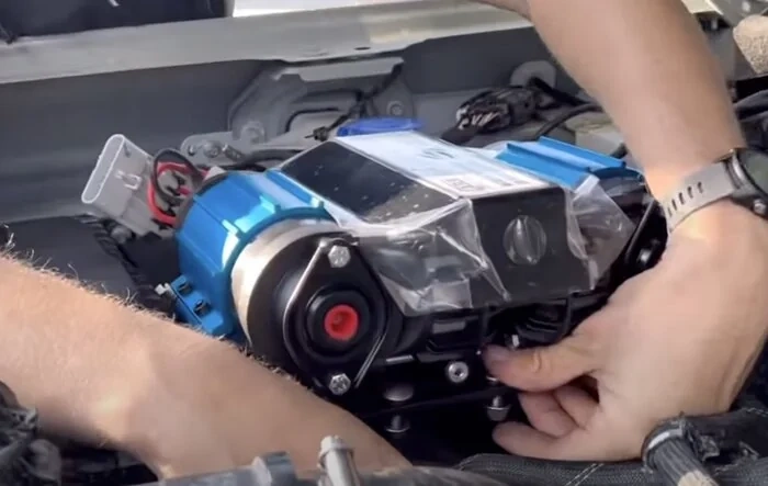 DIY - ARB Twin Compressor Install using KR Off-Road Engine Bay Mount