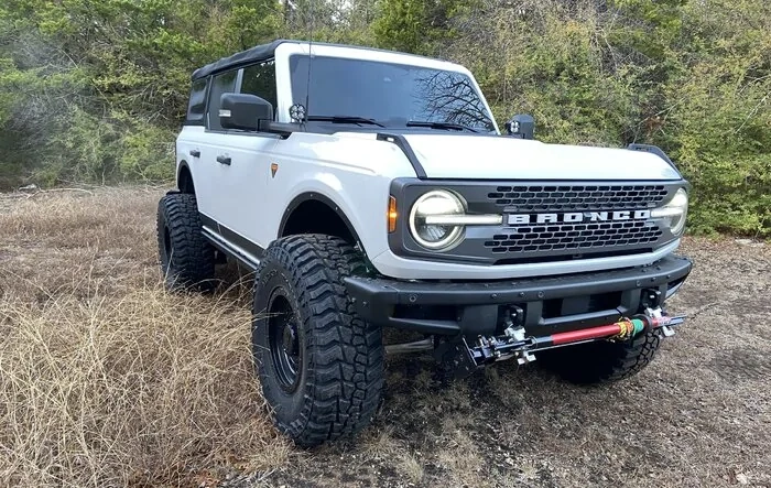 My 2021 Badlands: 3" lift, fender delete, 37" Mickey Thompson MT, 17" Panzer wheels