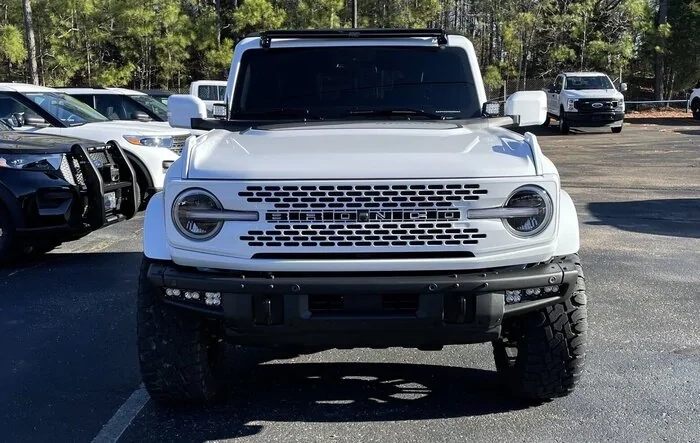 2021 WHITE Badlands Build