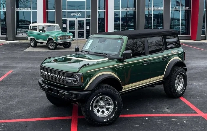 Eruption Green Retro Bronco Build! 🤩