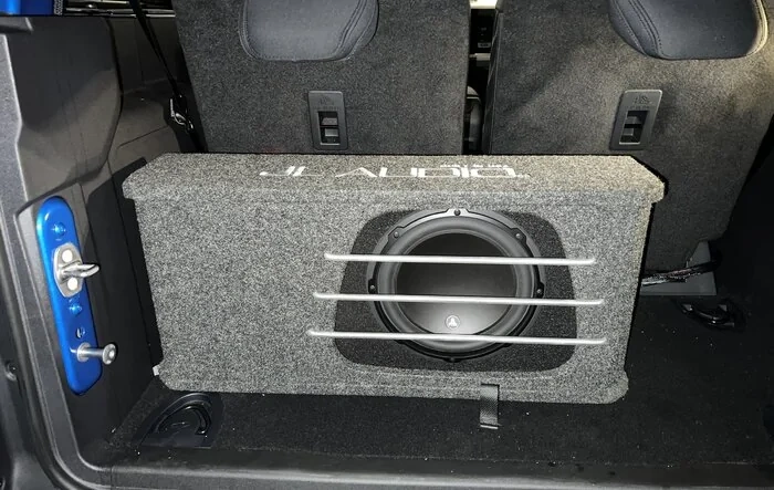 DFNMan's 2 Door Basesquatch Sound System Upgrade