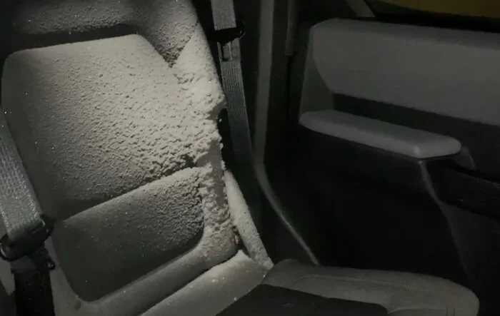 Video: Snow intrusion into my soft top Bronco interior during blizzard ❄️💨