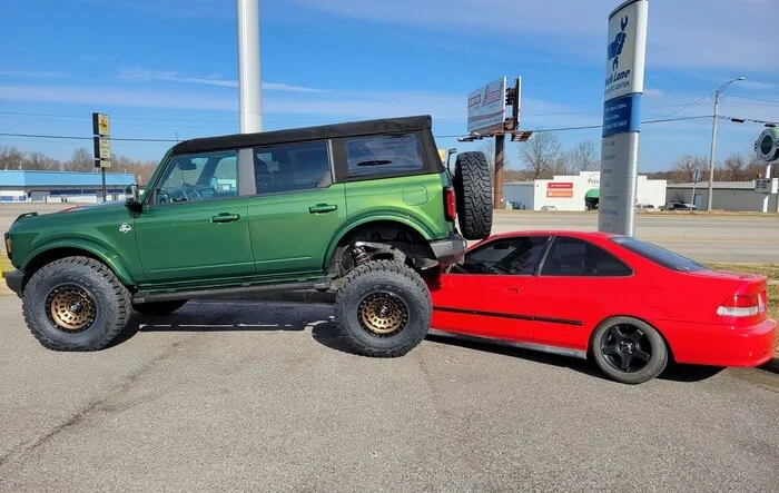 Eruption Green Broncos + Bronze Wheels are perfect match