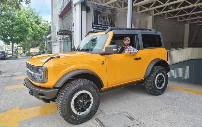Ford Bronco from Mexico City - 1 of 10 Badlands