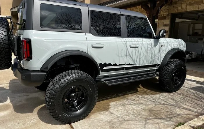 37's with 5" Rough Country Lift on Wildtrak