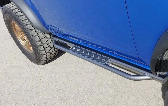 Adding Jeep Rubicon rails to Bronco stock rock sliders