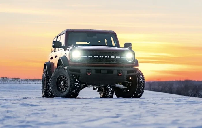 Rapid Red FE on 37s with RPG Perch Collars. No rub