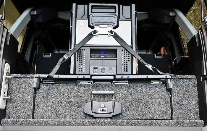 ARB ROLLER DRAWER SYSTEM & Fridge **WALK AROUND VIDEO**