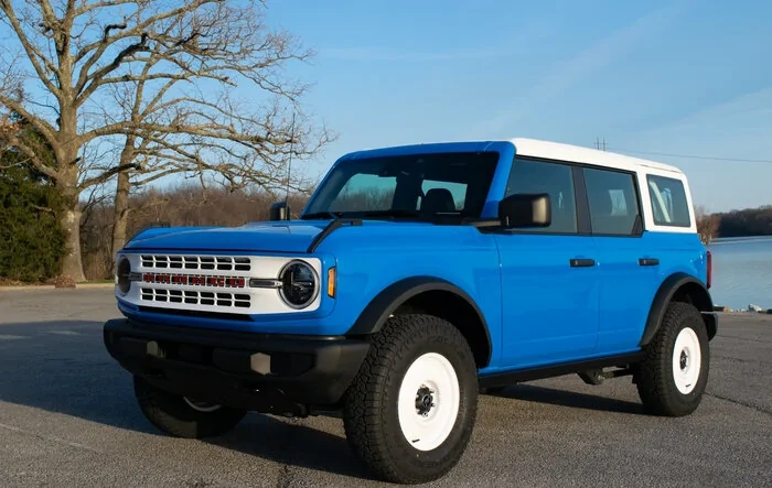 MachOneGarage's Four Door Retro Sport Build