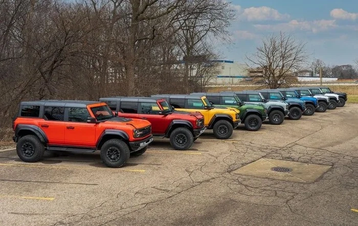 All 2022 Bronco Raptor Colors Lined Up Together - Which Color Did You Order?