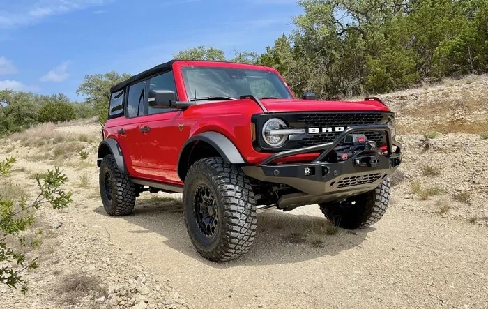 LSM7581 Race Red Bronco Build
