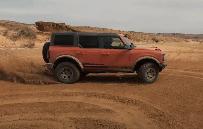 Wide Open throttle in BAJA MODE! 80+Mph in the sand with Wildtrak Bronco!