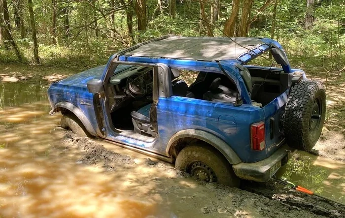 Is your Bronco a Pavement Princess or a Dirt Diva?!?