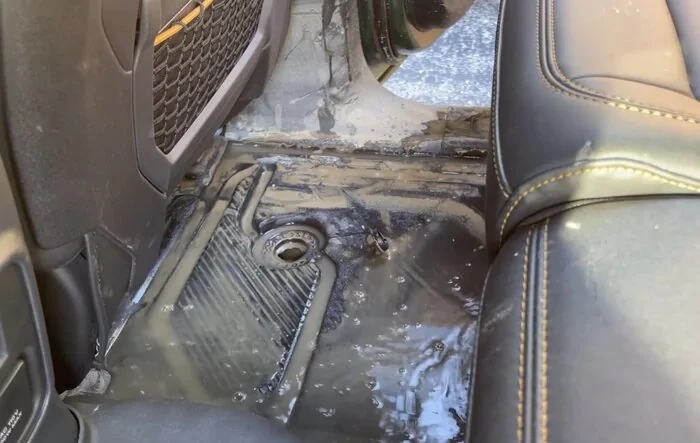 MGV cleaning tested after Badlands submerged in mud water hole!