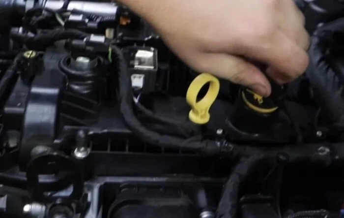 New SSM 51014 released by Ford explaining 2.7 engine dipstick confusion