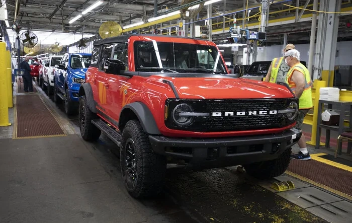⏰ Bronco Scheduling Next Week (8/22) For Production Build Weeks 10/3 Through 10/17