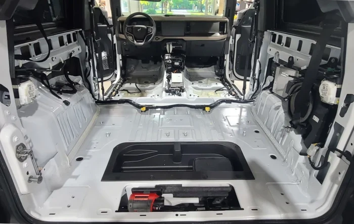 Time to lower the road noise / NVH sound level - my DIY sound deadening material install project